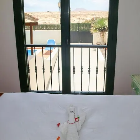 Con Piscina Cerca De Dunas De Holiday home