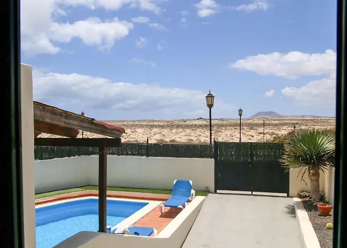 別荘 Con Piscina Cerca De Dunas De *